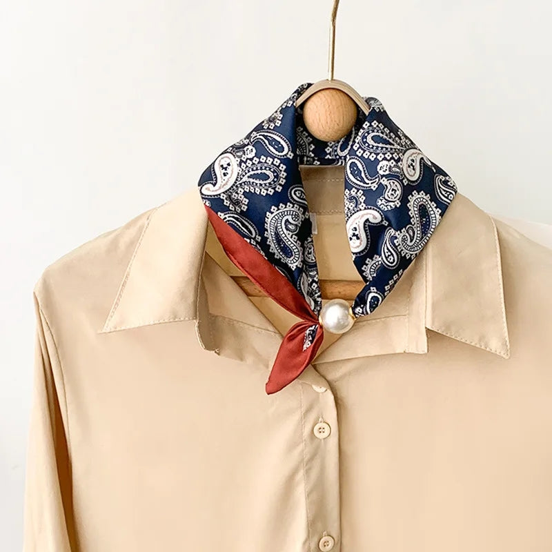 Paisel Magnetic Buckle Scarf with Pearl