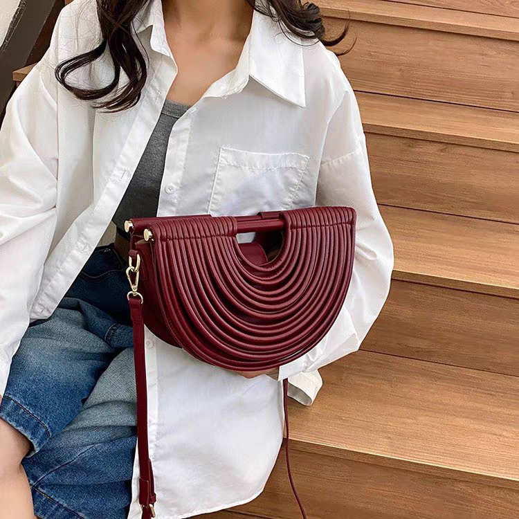 Sculpt Loop Vegan Leather Handbag (Wine)