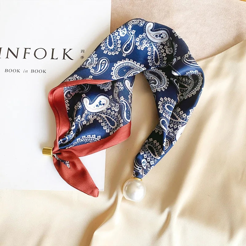Paisel Magnetic Buckle Scarf with Pearl