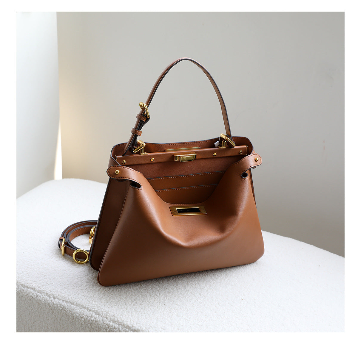 Tasia Genuine Leather Handbag (Tan)
