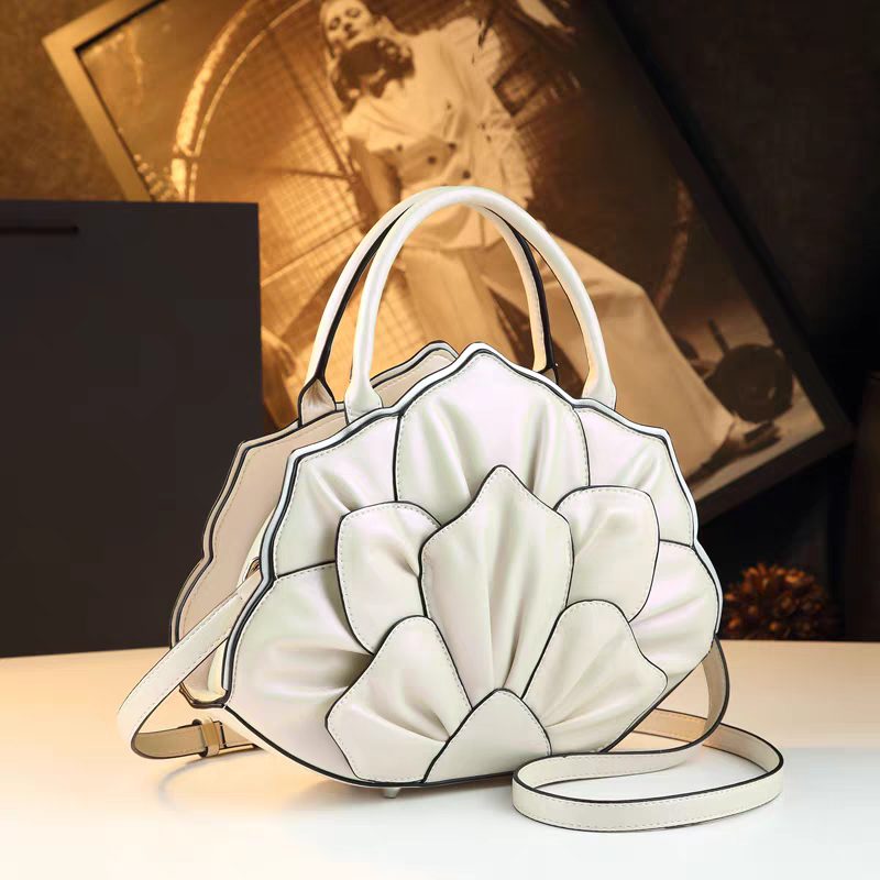 Ivoria Handbag