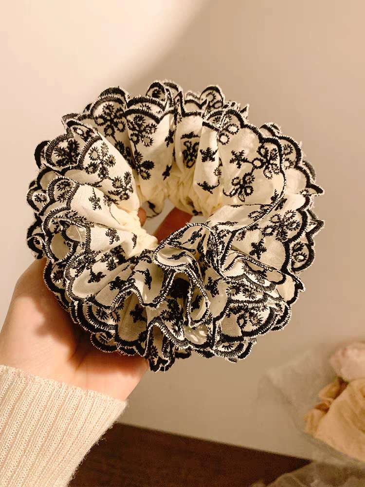 Peririne Scrunchie