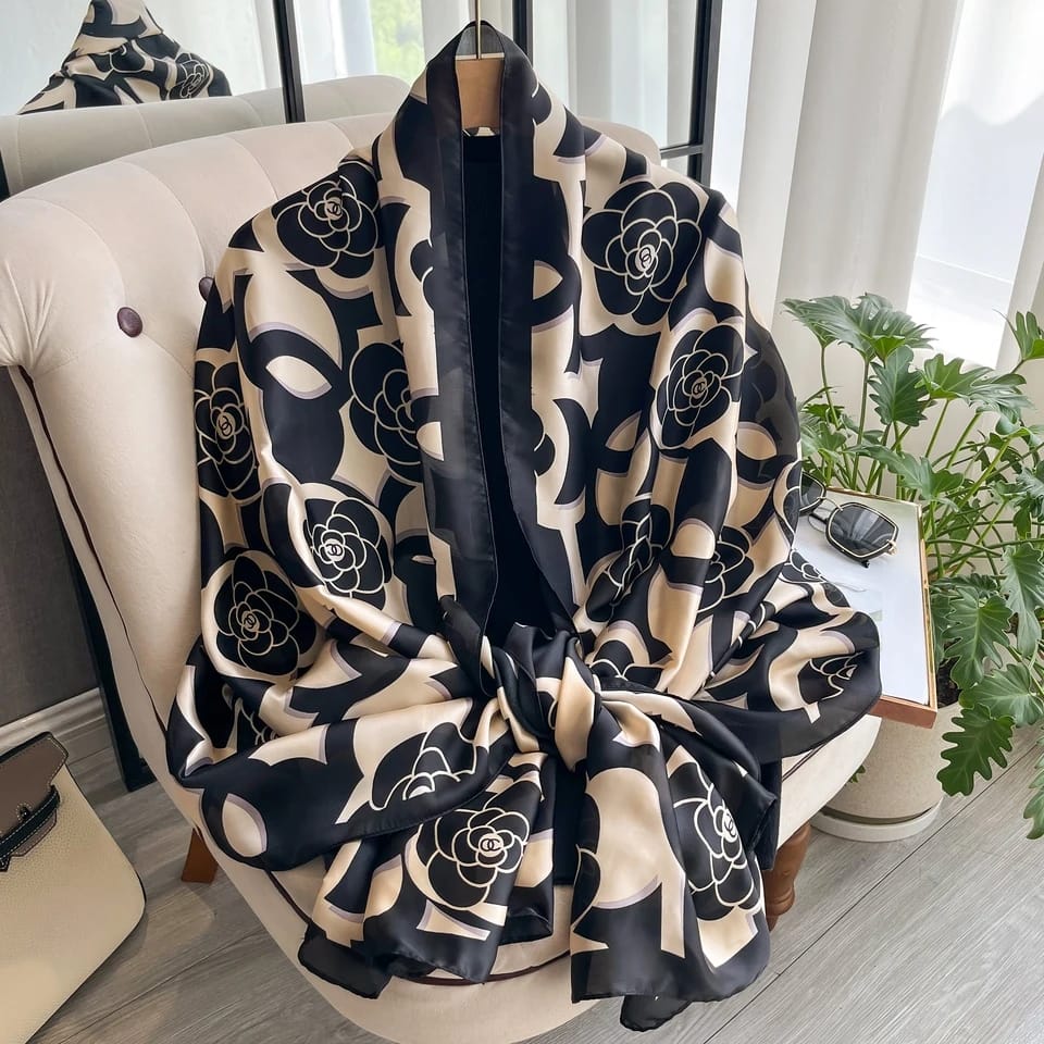Laurel Silk Stole