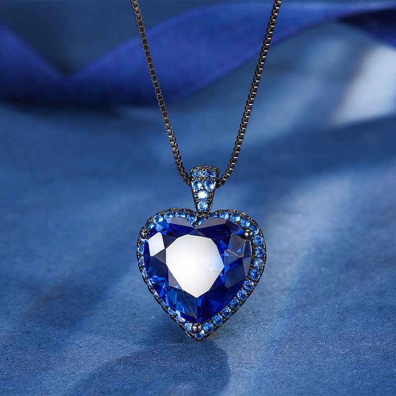 Eterna Zirconia Necklace