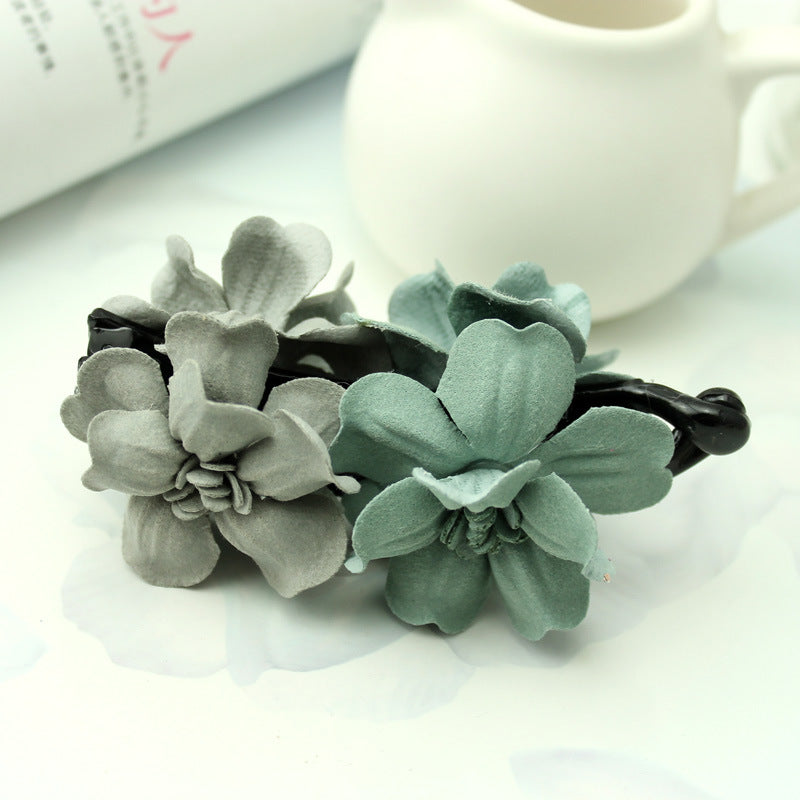 Umira Banana Clip Small