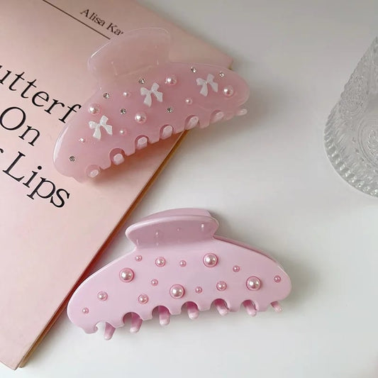 Pearl Veil Claw Clip
