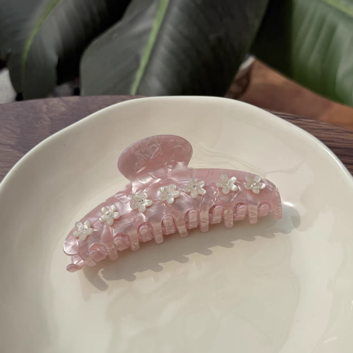 Belvra Claw Clip
