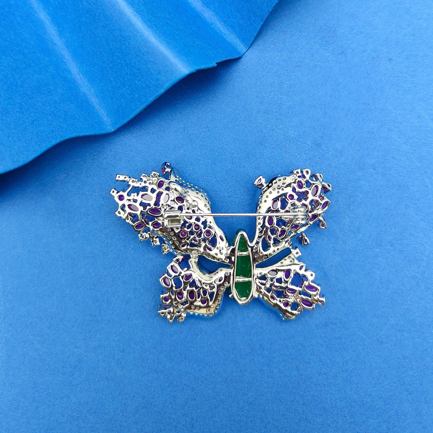 Rosafly Zirconia Brooch