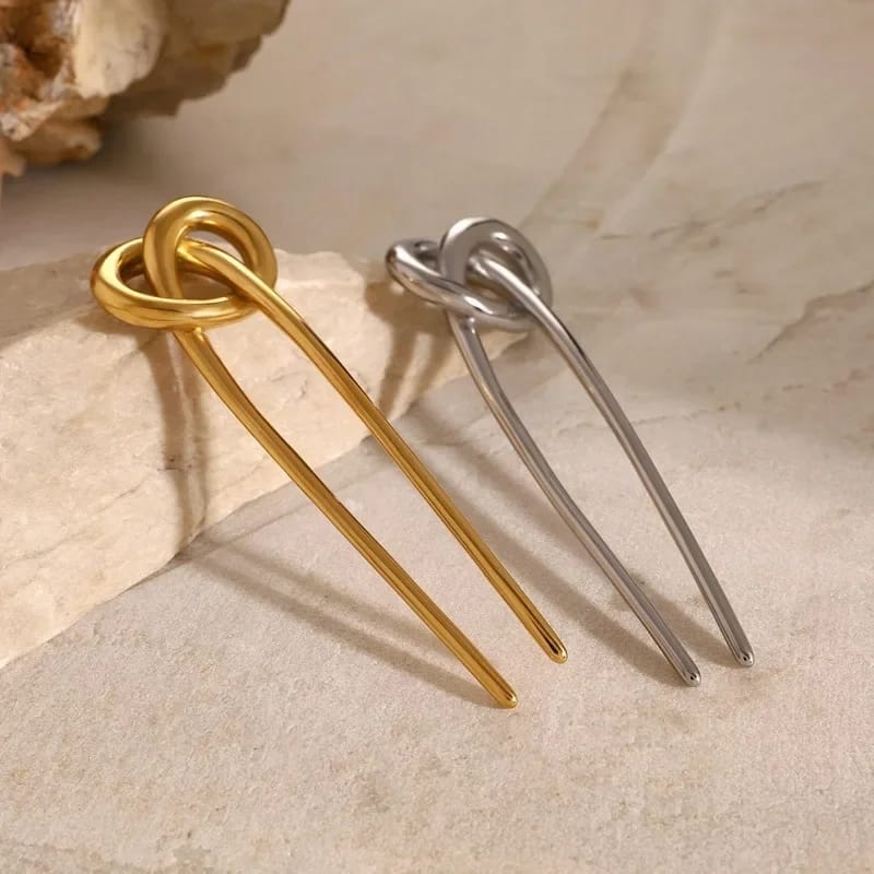 Delphine Metal U Pin
