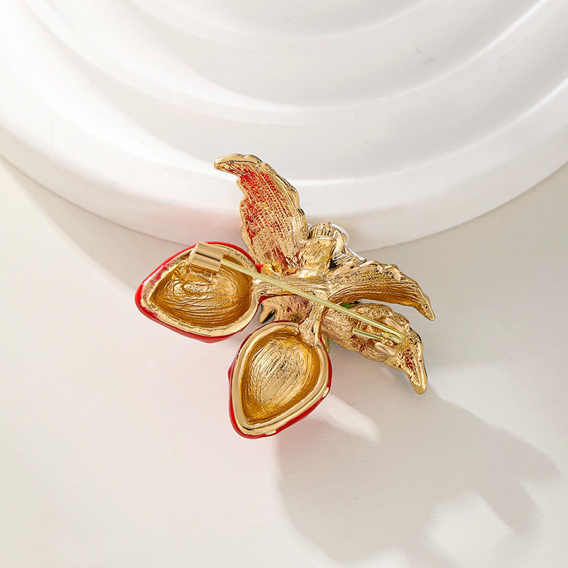 Strawelle Enamel Brooch