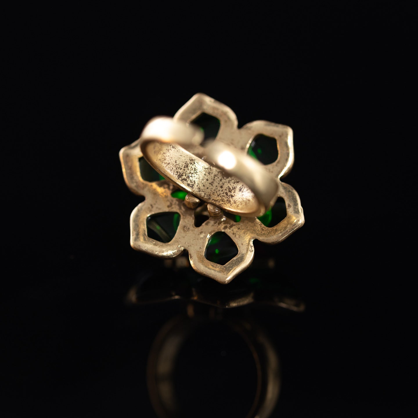 Camellia Antique Ring (Green)