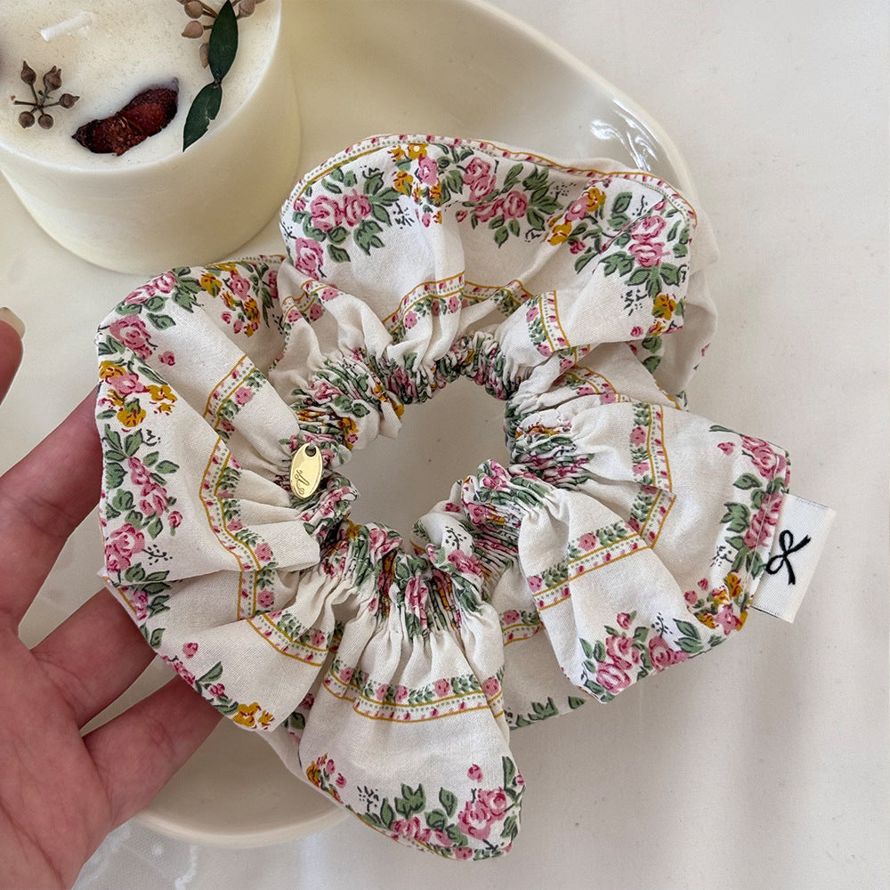 Haloria Scrunchie