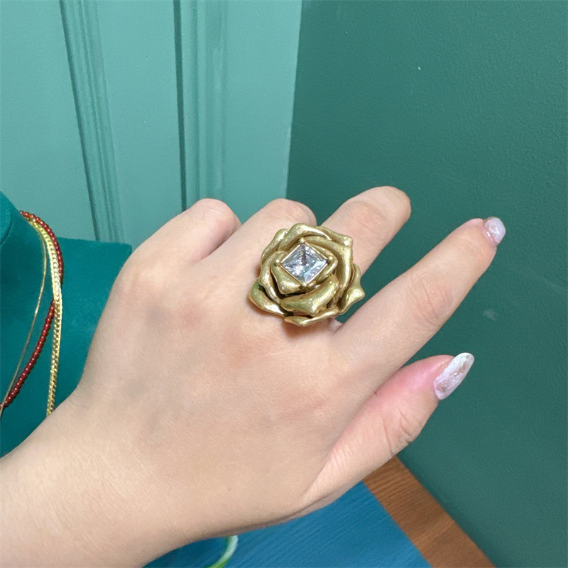 Bloomara Antique Flower Ring