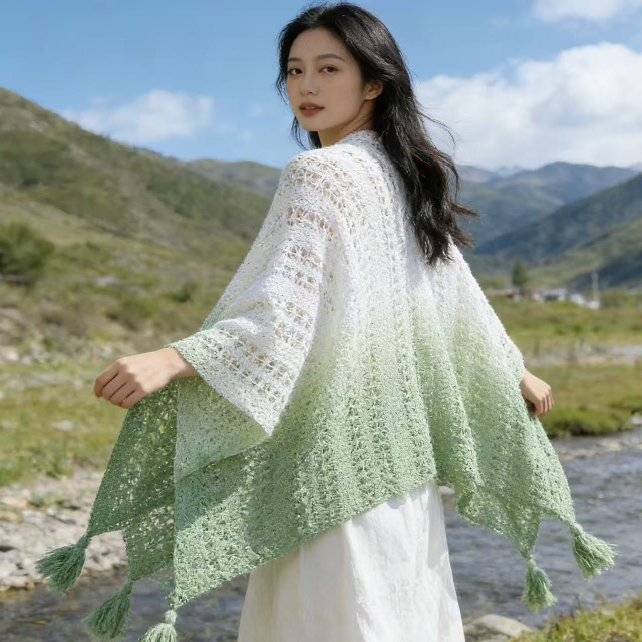 Lavinia Gradient Knitted Summer Poncho(Green)