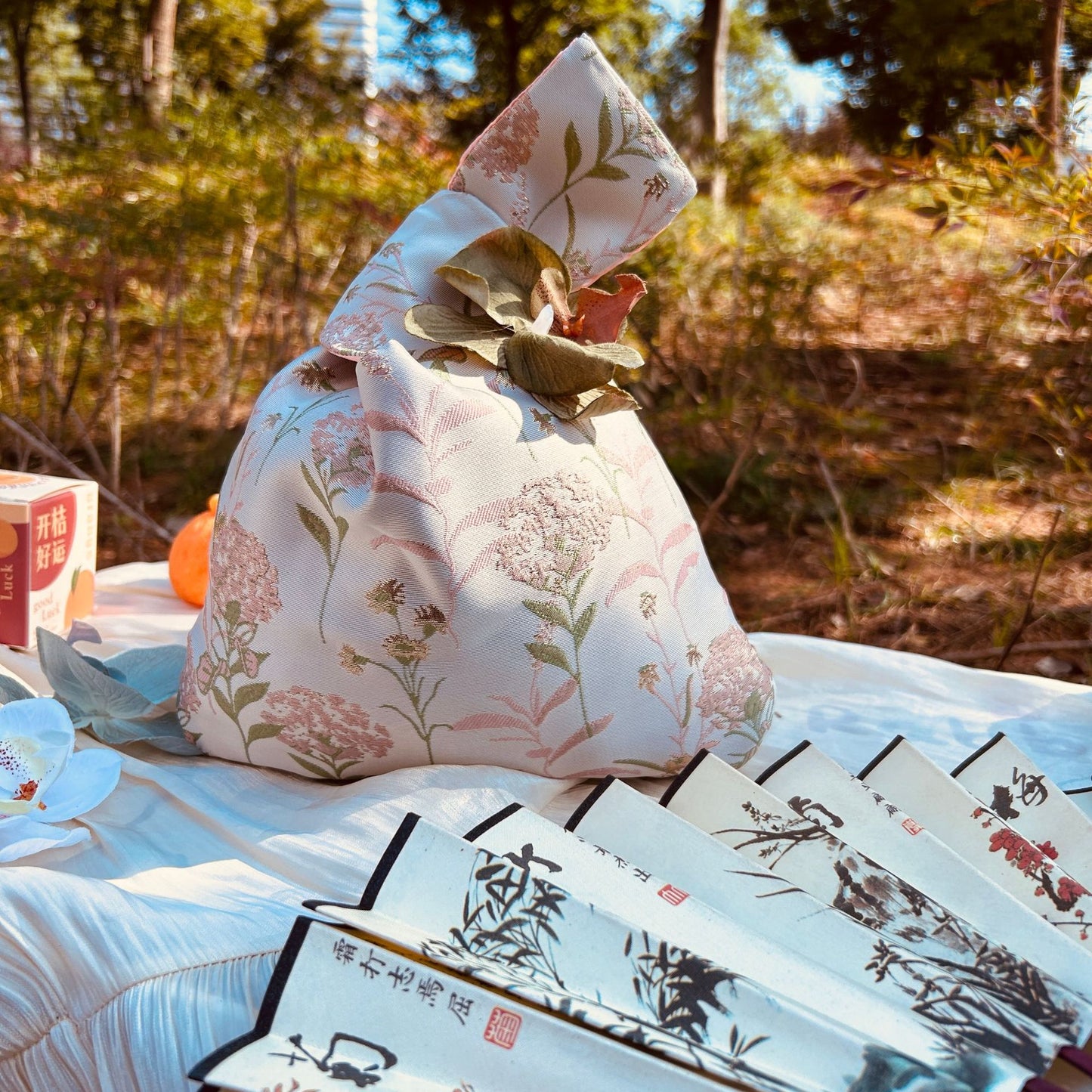 Marais Gift Pouch (Green)