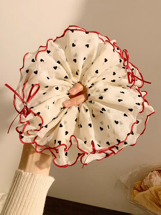 Evelisse Scrunchie