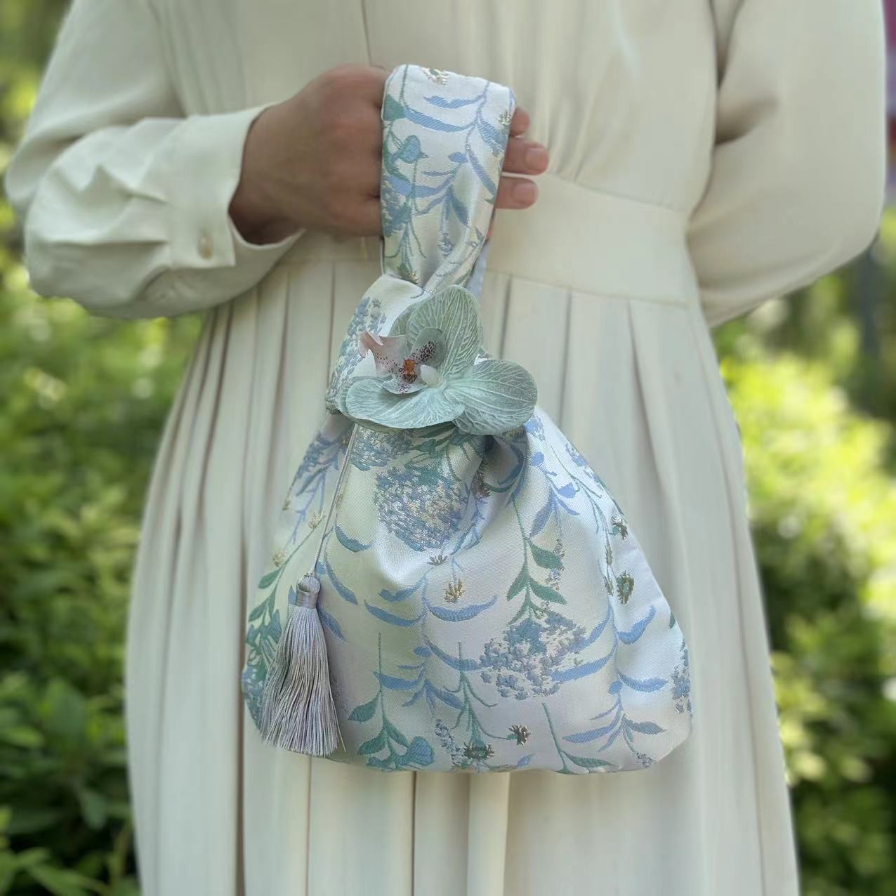 Marais Gift Pouch (Blue)