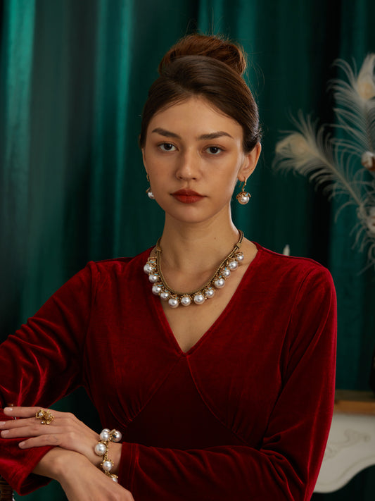 Mireva Glass Pearl Antique Necklace