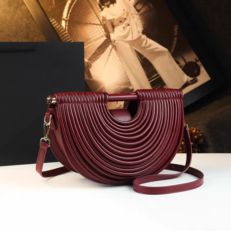 Sculpt Loop Vegan Leather Handbag (Wine)