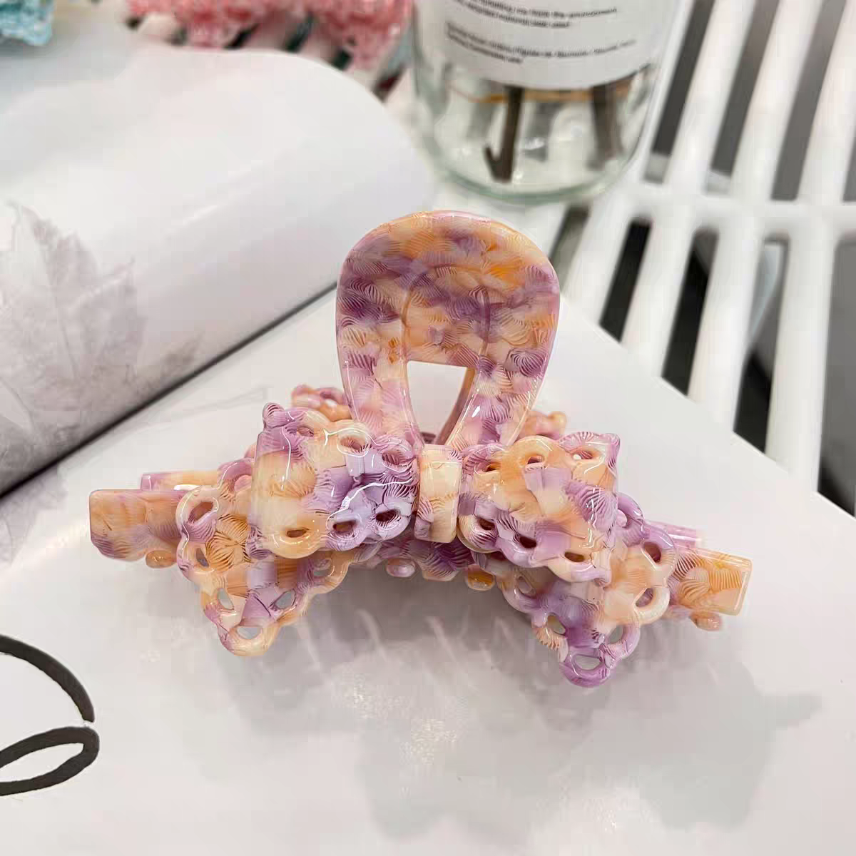 Blossom Bite Claw Clip