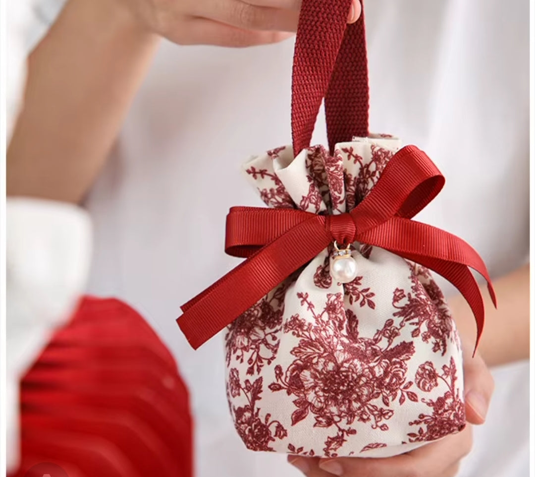 Toile Gift Pouch (Red)