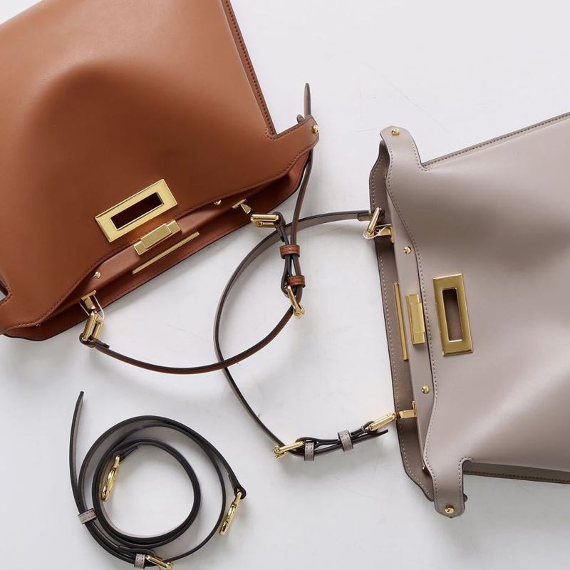 Tasia Genuine Leather Handbag (Tan)