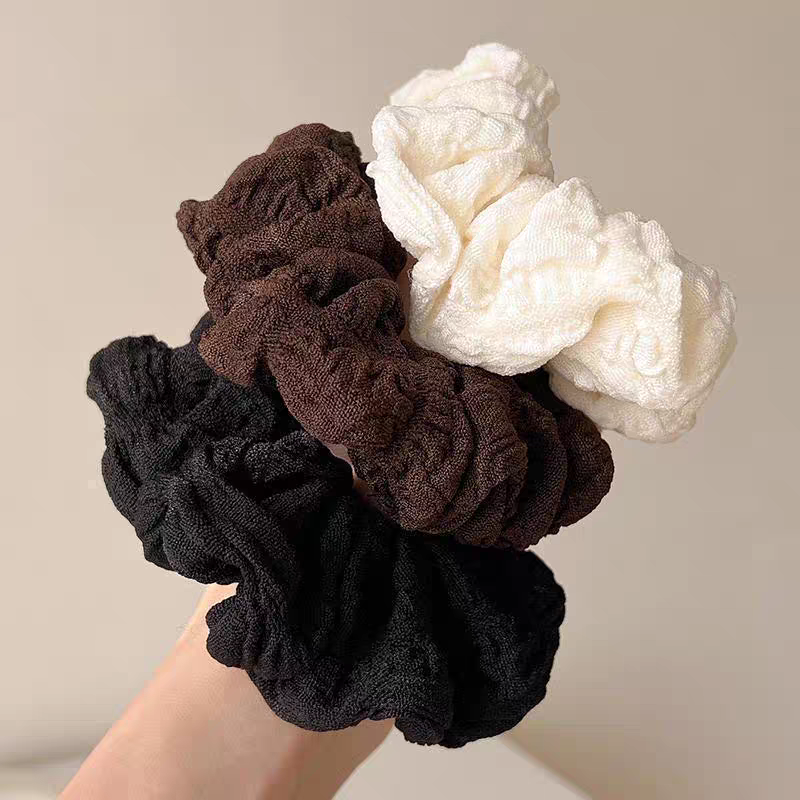 Cozy Tiwst Scrunchie