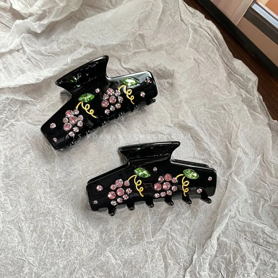 Amorette Claw Clip