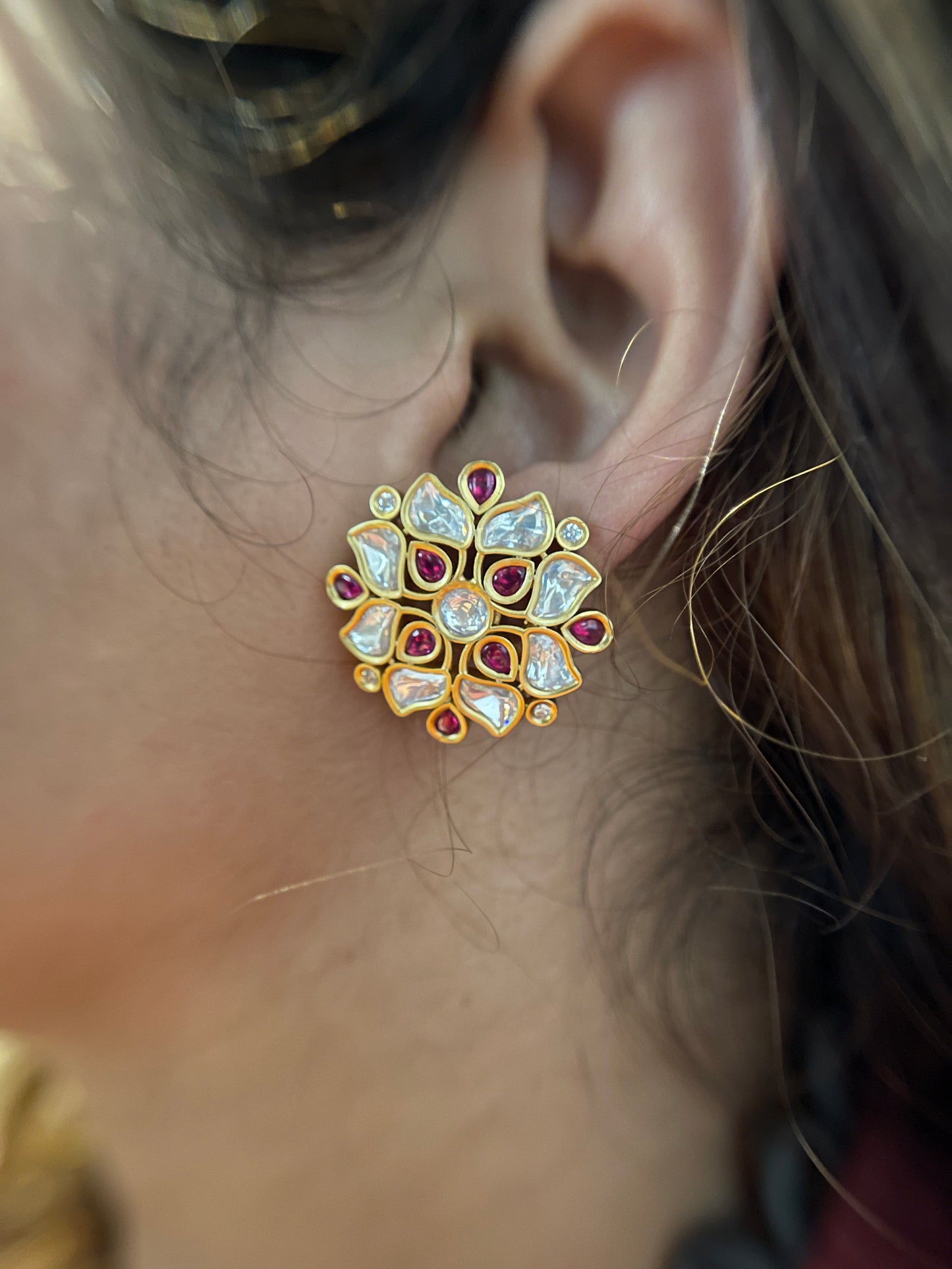 Maahi Kundan Studs