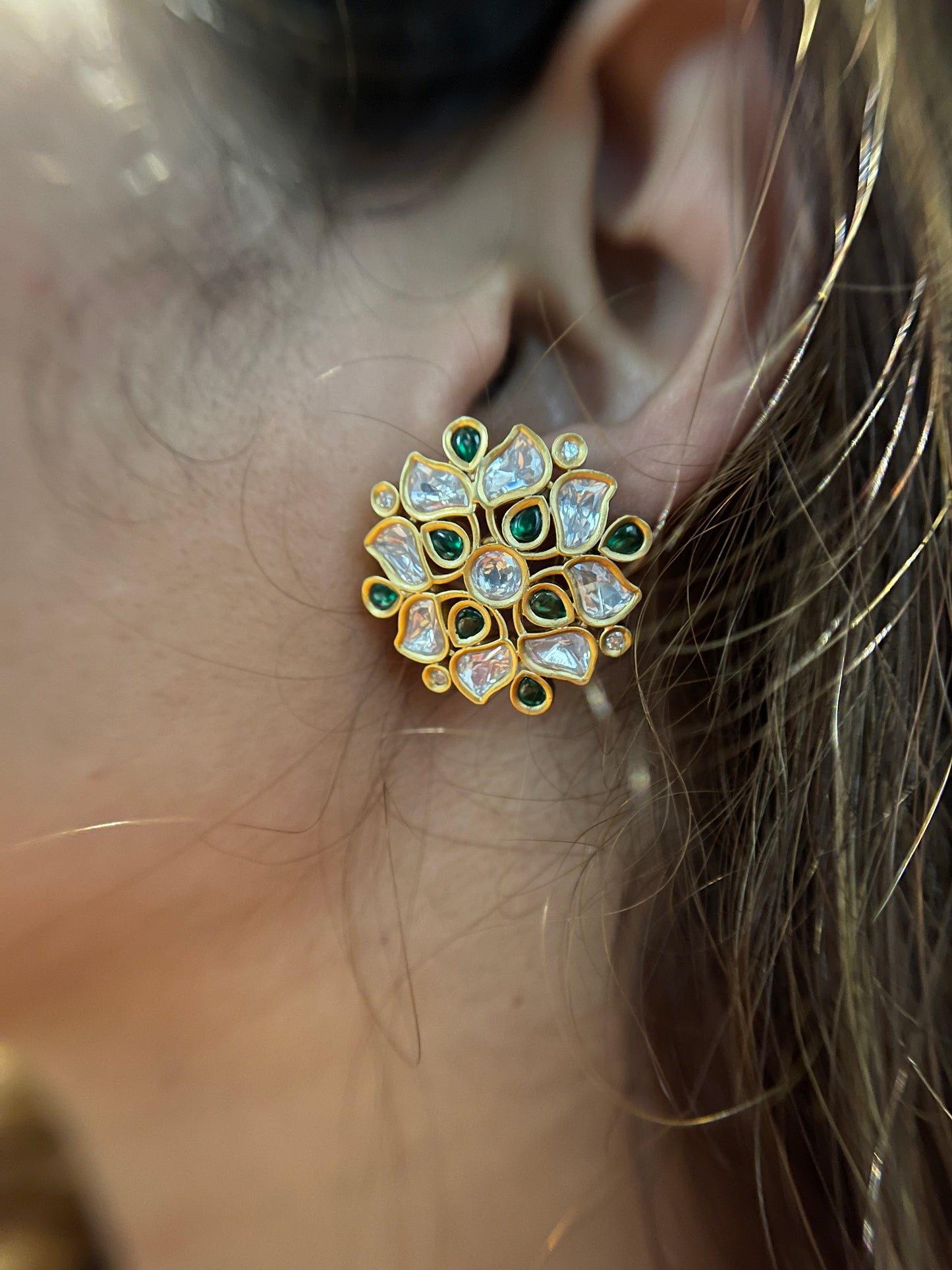 Maahi Kundan Studs