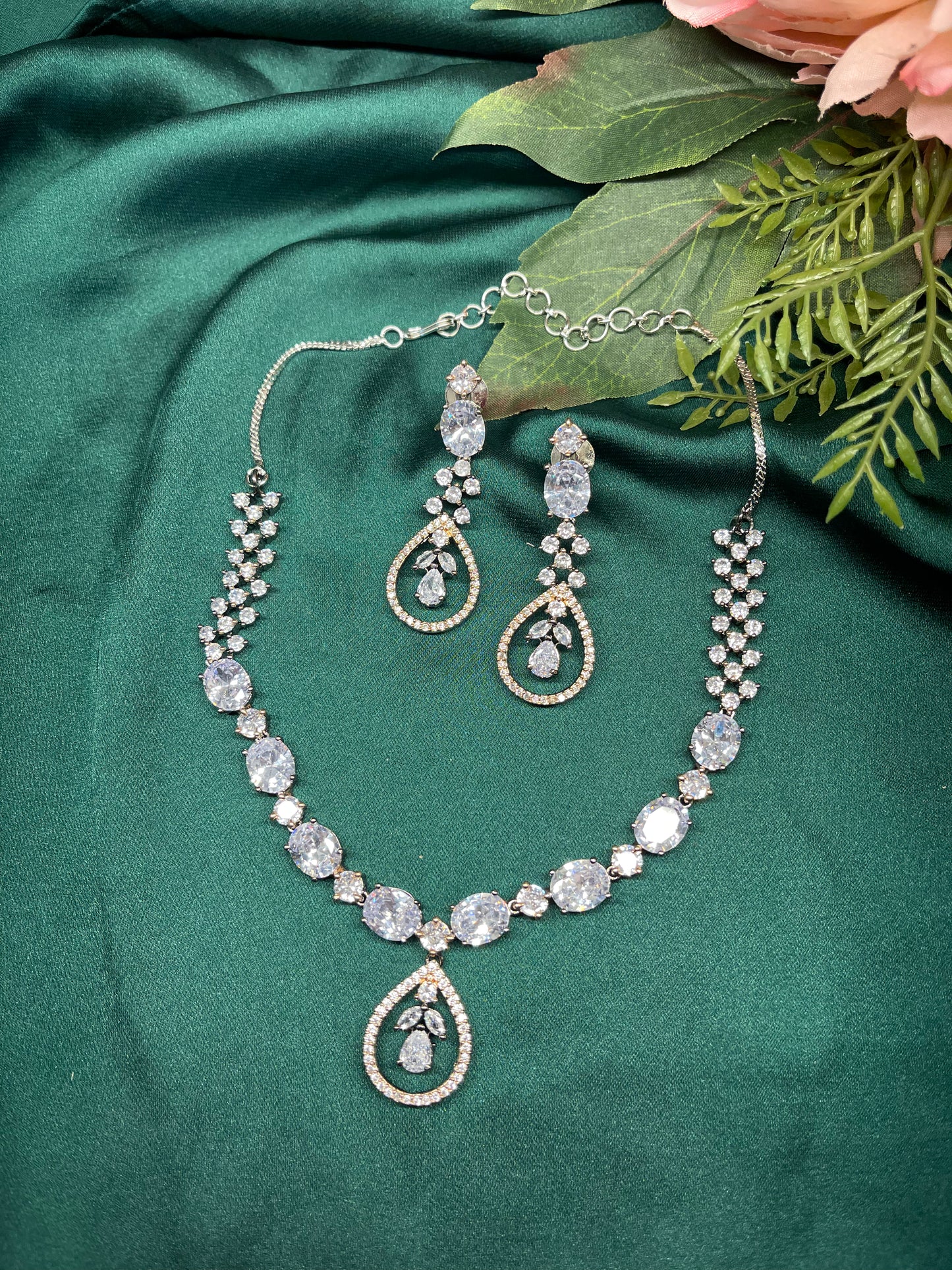 Zarina Necklace set